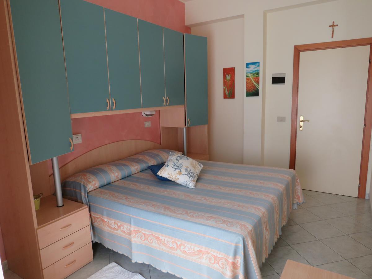 Hotel Solidea Ρίμινι Εξωτερικό φωτογραφία