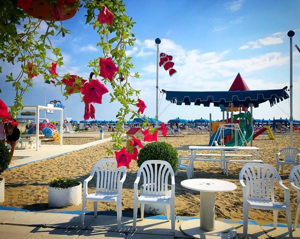 Hotel Solidea Ρίμινι Εξωτερικό φωτογραφία